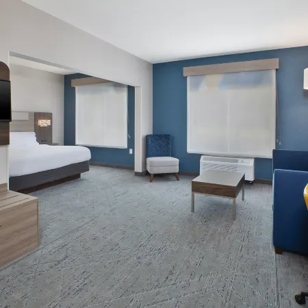 Holiday Inn Express & Suites YOUNGSTOWN N (WARREN/NILES) by IHG Ξενοδοχεία στην πόλη Trumbull County