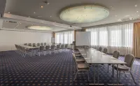 Holiday Inn Munich - Unterhaching Hotels in Sauerlach