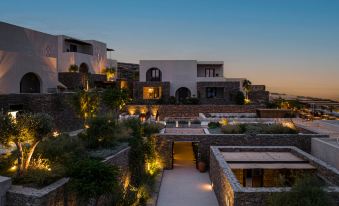 Nos Hotel & Villas