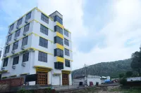 Hotel Gridhakuta International - 3-Star