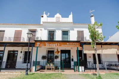 轉移住宿 Ermita de El Rocio附近的飯店