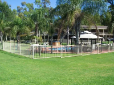 Tocumwal Golf Resort Hotels in Tocumwal