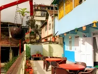Hidden Monkey Backpackers, Darjeeling, Railway Station Hotels near Darjeeling Mall