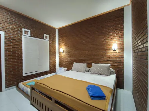 Genthong Homestay