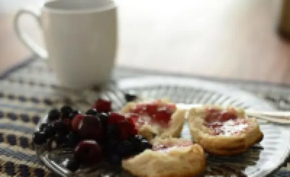 2 River Road Inn Cottages