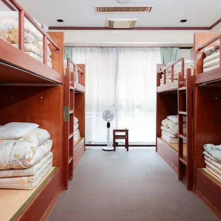 Showa No Mori Forest Lodge
