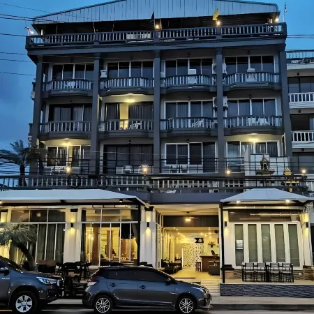 PIMPIMARN BEACH HOTEL