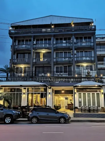 โรงแรมพิมพิมาน บีช โฮเต็ล