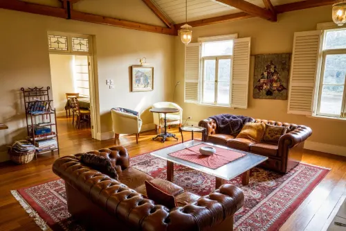 Tizzana Winery Bed and Breakfast - Bed and Breakfasts