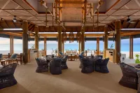 Avani+ Fares Maldives Resort Hotel a Vakkaru