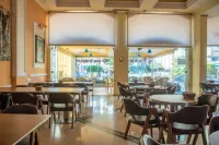 Madisson Hotel - breakfast