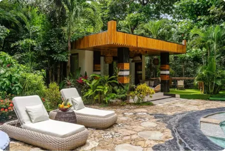 Ocho Artisan Bungalows Отели в г. Тамариндо