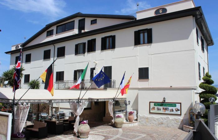 Hotel Nespolo D'Oro