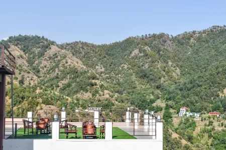 ShriGo Hotel Kaithli Hills Shimla Отели рядом с Аэропорт Шимла
