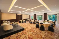 Golden Tulip Srinagar - breakfast