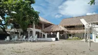 Lavanya Beach and Dive Resort - Beach