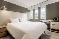 Rainbow Suites by Olala Homes - 3-Star