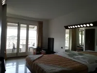Lotus Bay View Hotel - ติดทะเล