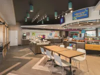 Tru by Hilton Charlotte Ayrsley NC Hotels near Metalmorphosis