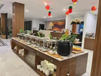 盧卡飯店 - 早餐
