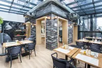 Smart Hotel - breakfast