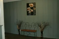 Budget Host Inn
