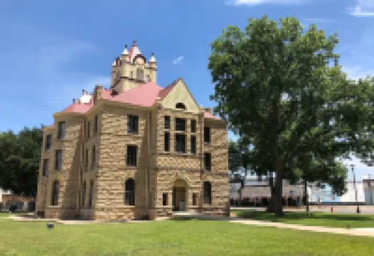 Holiday Inn Express & Suites Brady by IHG