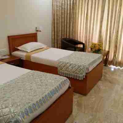 Paramount Inn Rooms