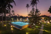 Lake Canopy Alleppey - プール