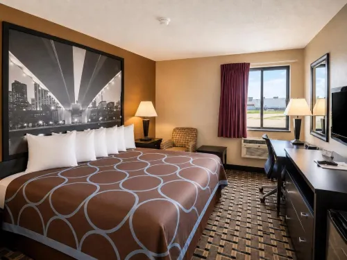 Super 8 by Wyndham Melrose - WiFi