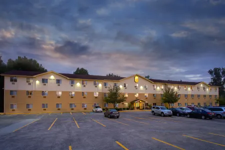 克倫威爾-米德爾頓溫德姆速8飯店