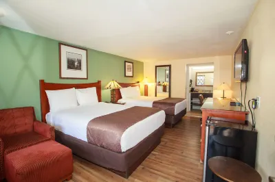 Travelodge by Wyndham Macon West