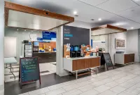 Holiday Inn Express & Suites BRANDON by IHG - breakfast