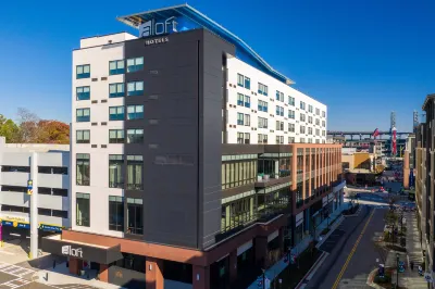 Aloft Atlanta at the Battery Atlanta