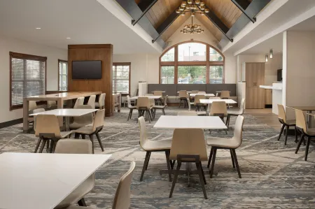 Residence Inn Denver South/Park Meadows Mall Отели в г. Дуглас