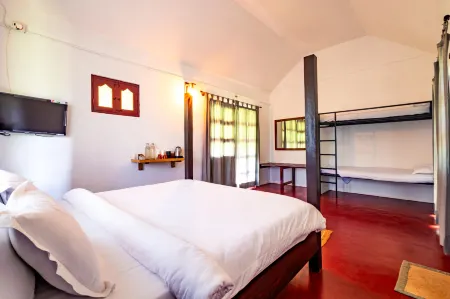 Myst Resort Отели рядом с достопримечательностью «MEIL PKG-3 CAMP»