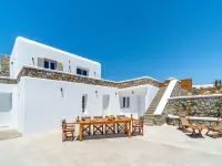 Le Ciel Suites & Villas Hôtels à proximité de : Plage d’Ornos