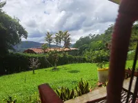 路易斯和安娜旅館 酒店