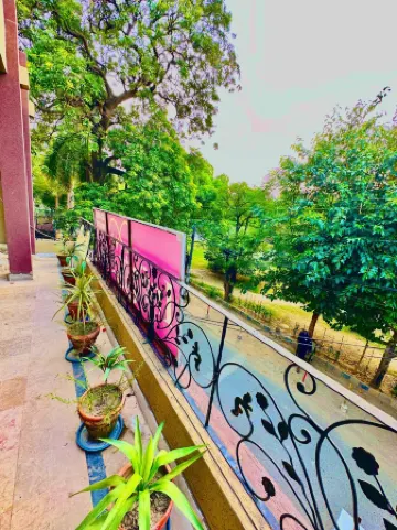 Infinity Hotel Отели рядом с достопримечательностью «Лахор Форт»