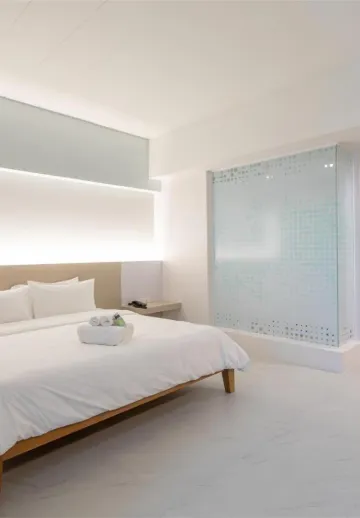 ห้องดีลักซ์ เตียงใหญ่ 1 เตียง