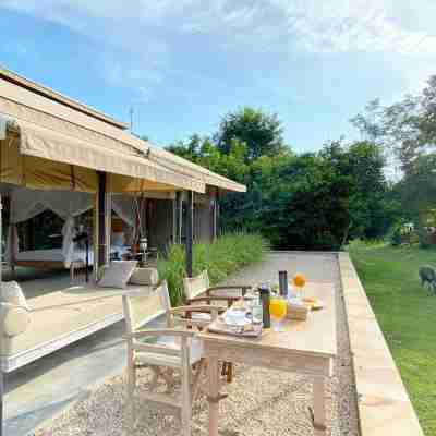 The Beige Hotel Exterior