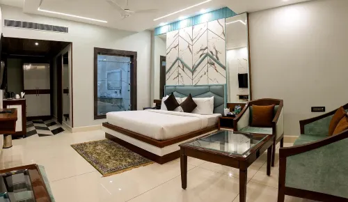 Hotel Leela Grande
