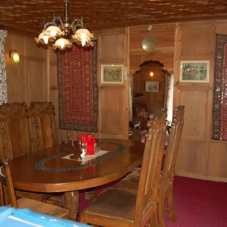 White House Group of Houseboats