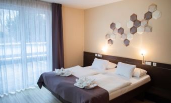 Gold Wave Apartments - Housity