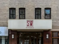 SW Hotel – No Resort Fee Hotels near Beach Blanket Babylon