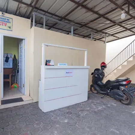 RedDoorz Syariah Near Tugu Pandanwangi Cianjur