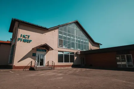 Ист-Ривер Отели в г. Боровский район