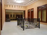 Hillside Suite Guest House Hotels in Sukun