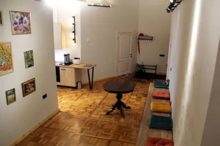 Baikal Archi Apt (Байкал Арчи Апт) Отели рядом с достопримечательностью «улица Карла Маркса»