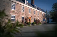 Le Pommier Hotel a 